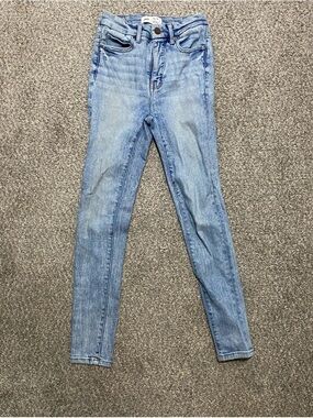 Buckle Light Blue Women’s High-Rise Skinny Jeans